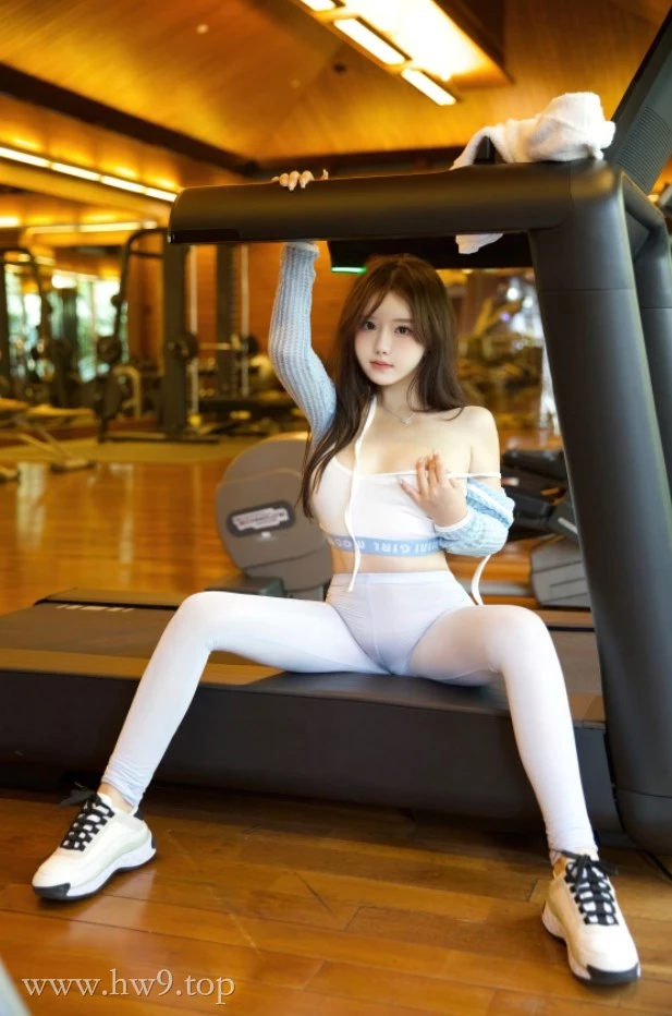 小薯条nienie丨私拍合集[已更8期]