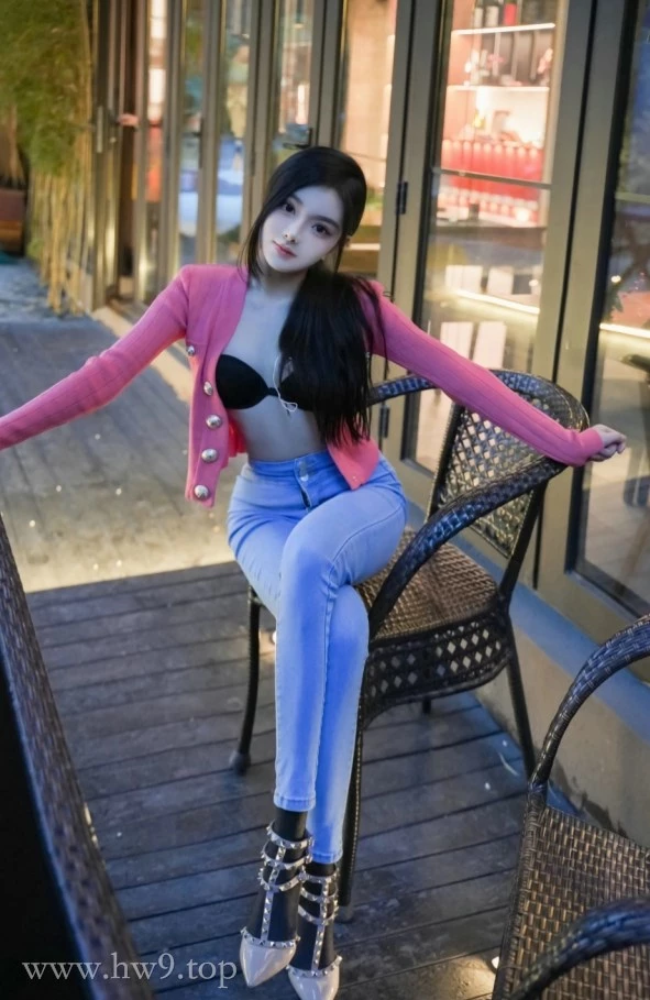 龙雪儿丨秀人合集[已更7期]