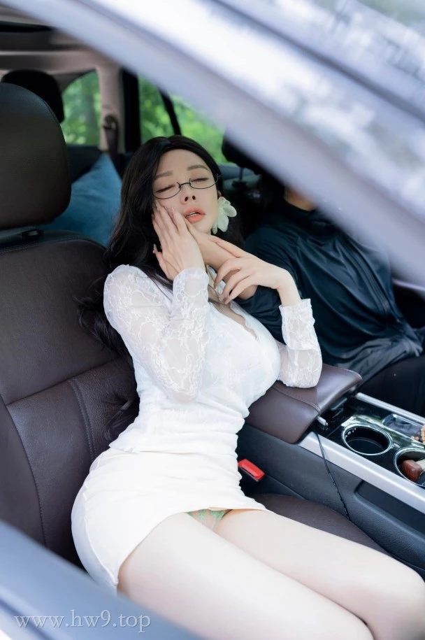 潘娇娇丨私拍合集[已更19期]