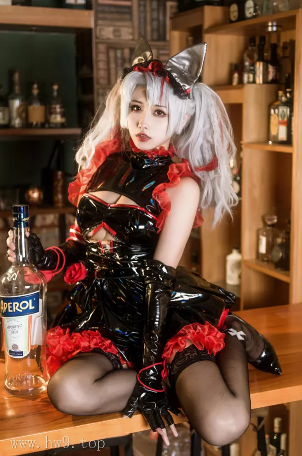 Momoko葵葵 – NO.046 碧蓝航线 阿尔达伯特亲王[21P-394.3M]