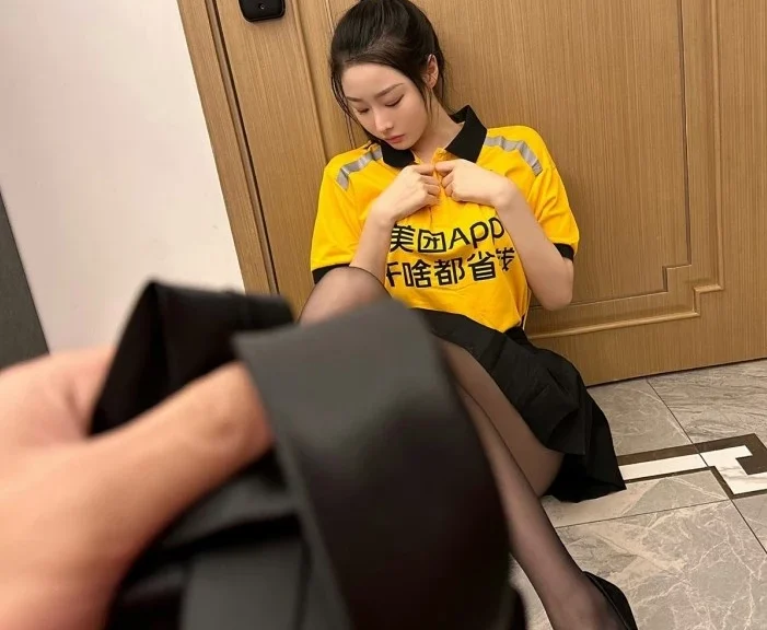 一服装店老板娘遇持刀歹徒劫财劫色 上演教科书式自救